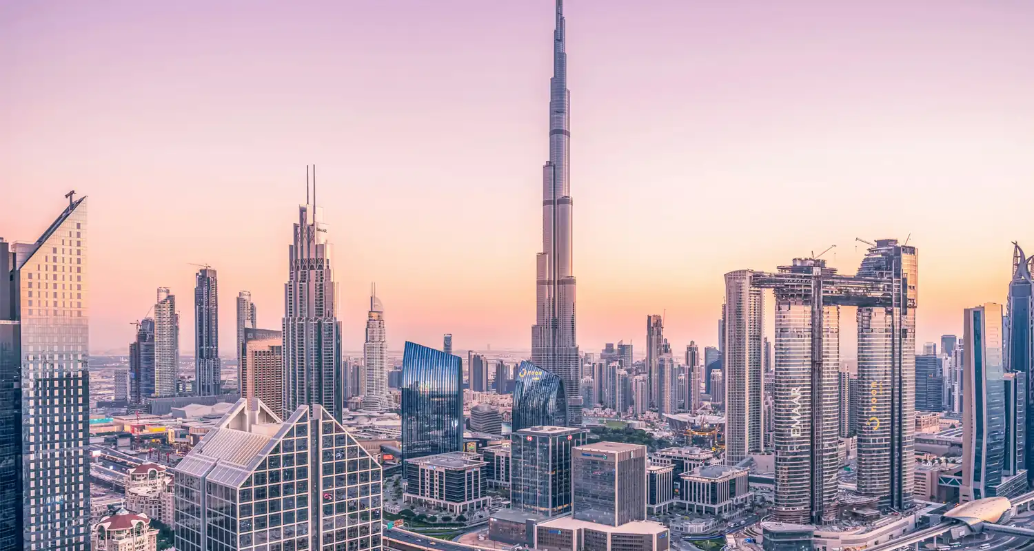Image of very tall buildings over the city of Dubai